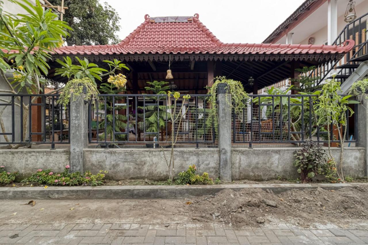 Reddoorz Syariah Near Wijilan 2 Yogyakarta Hotel Exterior photo